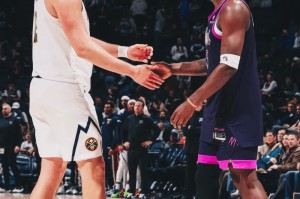 开云体育官网-森林狼官方晒出约基奇和爱德华兹合影：好好好，又是你@掘金