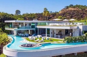 开云体育下载-nba球星的年收入高达几千万美元，他们怎么花这些钱呢？