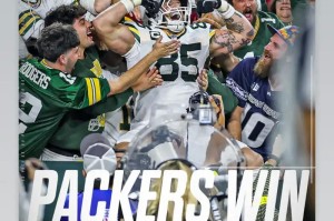 强势崛起！萨姆-豪瑟晒图庆祝NFL绿湾包装工队取胜