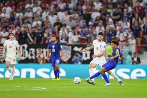 开云app下载-马德兴：“打平就晋级”害了伊朗，美国队出线很合理