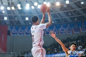 开云app下载-予取予求！贝兹利6中6拿到14分5板 正负值+23